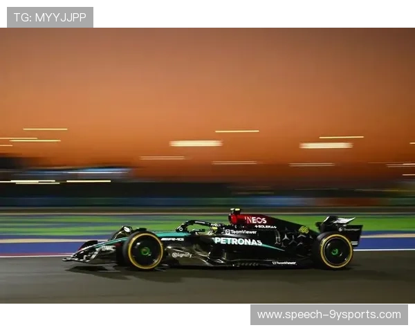 法拉利与梅赛德斯争夺F1车队冠军 战斗愈加激烈 赛季余下比赛预示着悬念不断