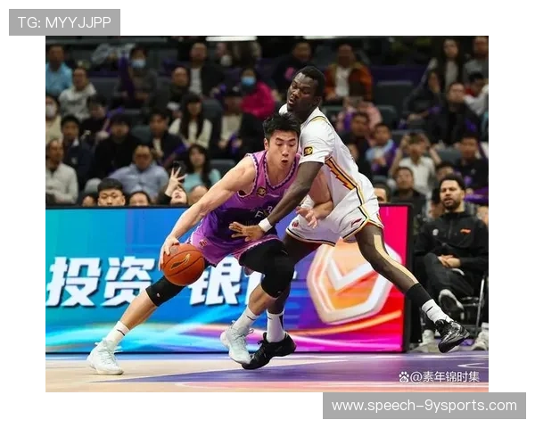 中国篮球联赛新赛季揭幕战精彩纷呈 各队阵容调整迎接挑战